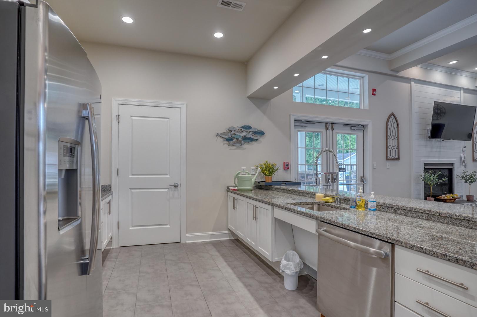 SPRING BREEZE - Residential