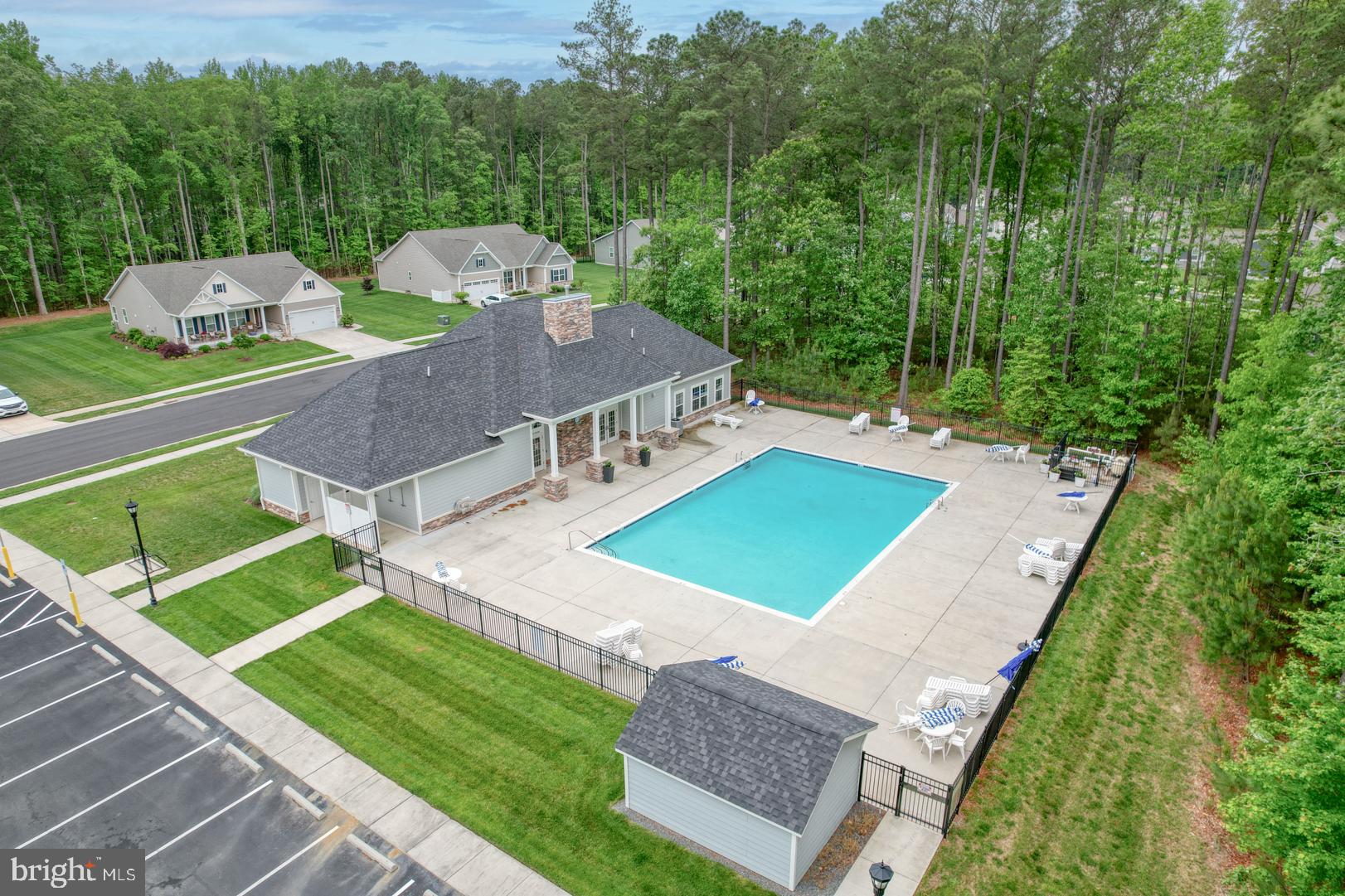 SPRING BREEZE - Residential