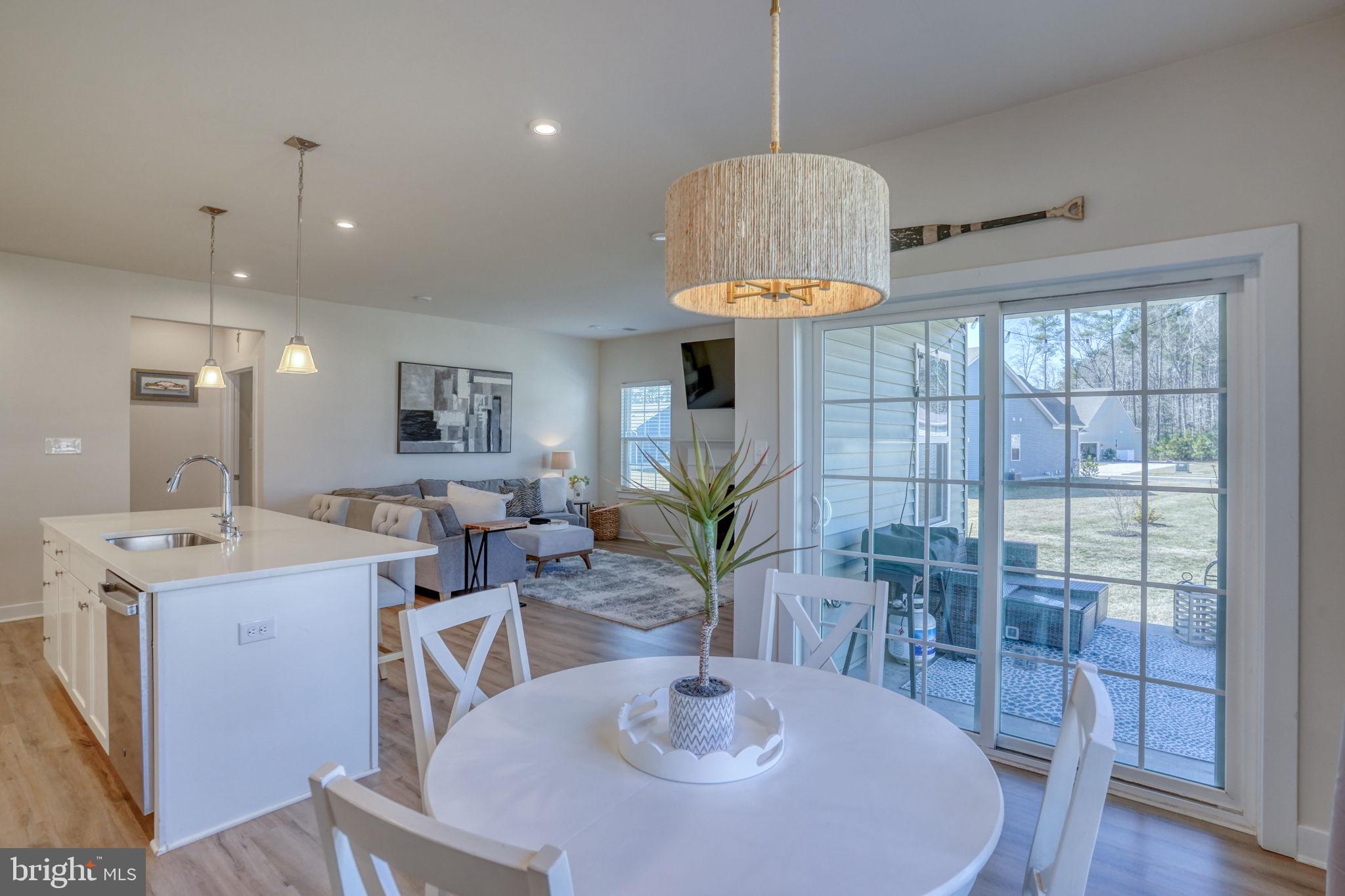 SPRING BREEZE - Residential