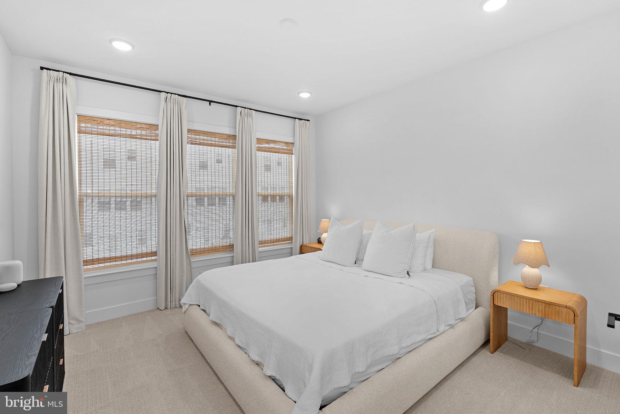 BELMONT OVERLOOK - Residential