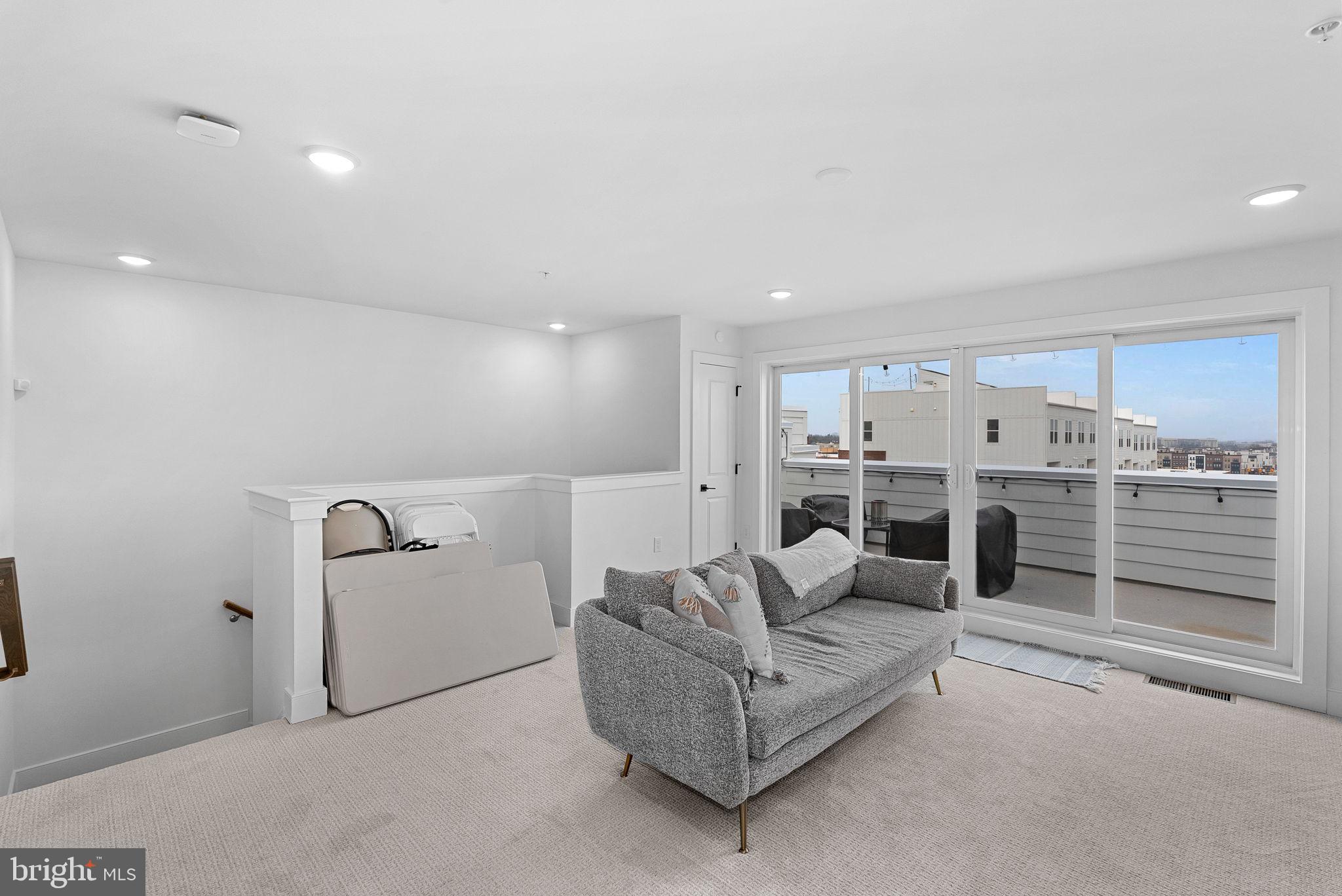 BELMONT OVERLOOK - Residential