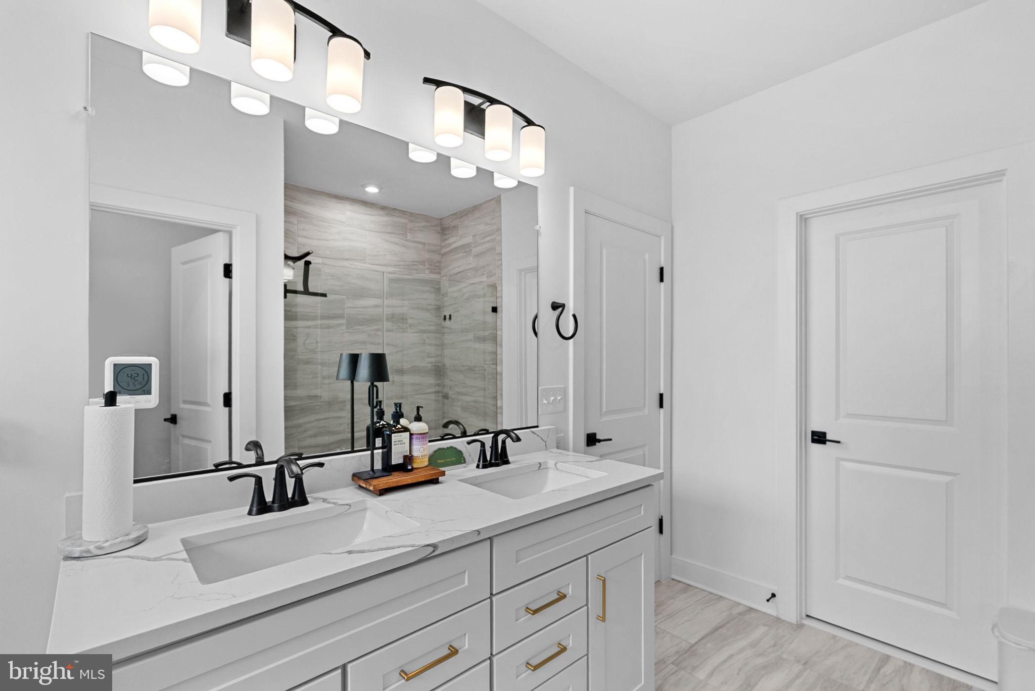 BELMONT OVERLOOK - Residential