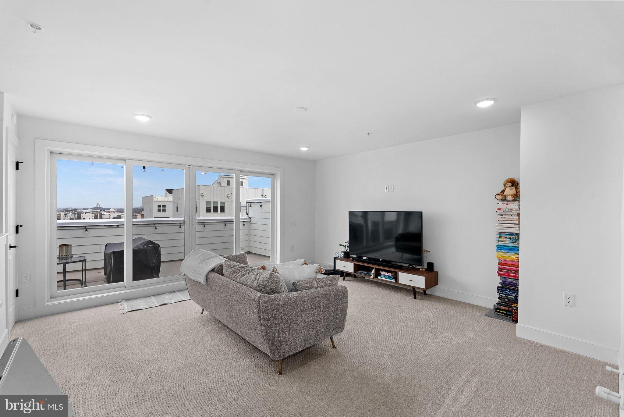 BELMONT OVERLOOK - Residential