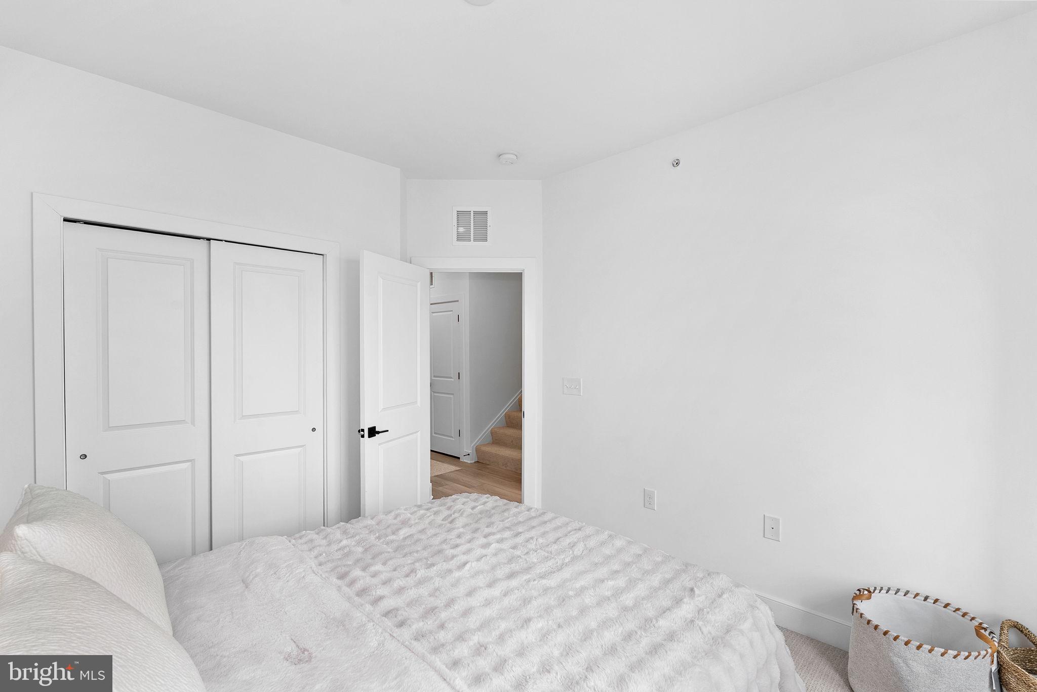 BELMONT OVERLOOK - Residential