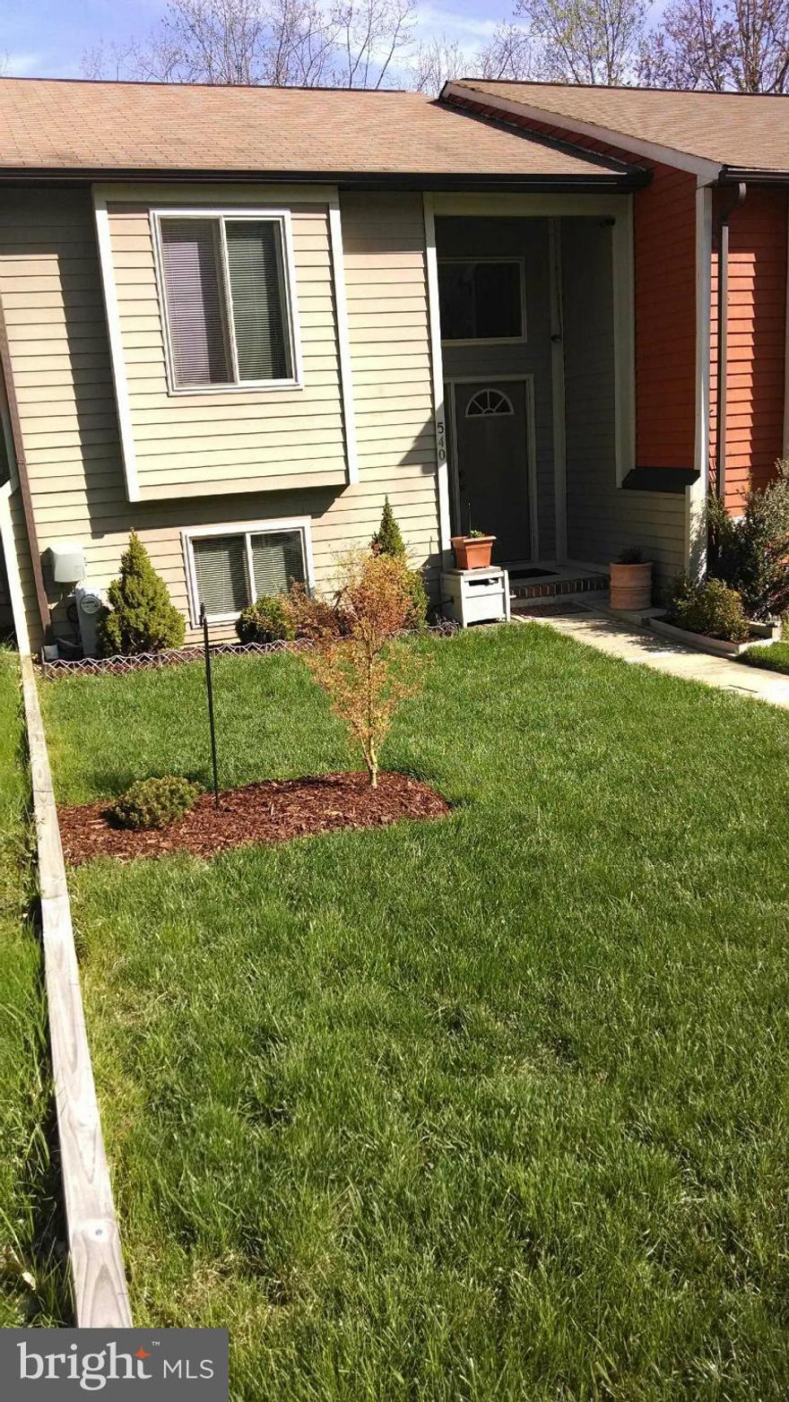 WOW - almost complete sep living areas;  2 large bdrms on upper level w/ dual entry bath off  hall & master and a third bdrm in LL. Private kitchen & full bath just about complete in LL.  Along with new carpet & cosmetics - this will offer one big or two sep living spaces. Big utility rm, newer siding, Great lawn & double deck facing woods for privacy. Broadneck Schools Easy commute DC,  Ft Meade