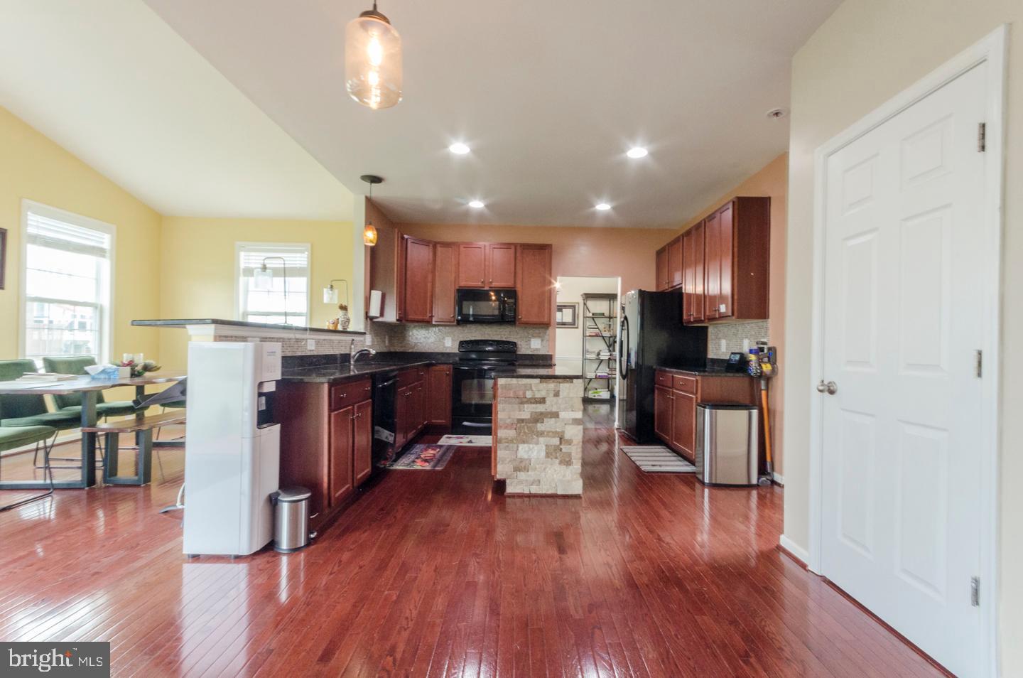 THE GALLERY - Residential