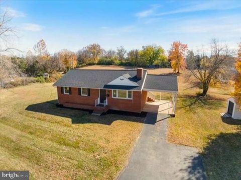 Photo of 15217 Old Gordonsville Road, ORANGE, VA 22960 (MLS # VAOR2012720)