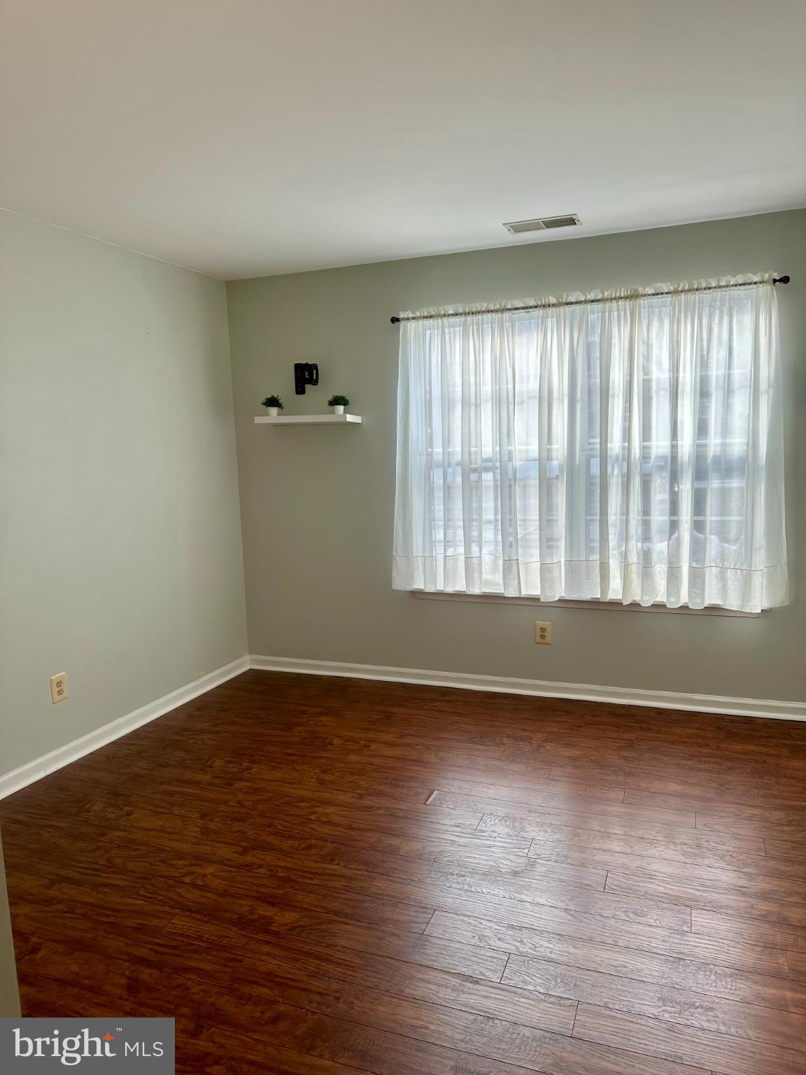 THE LAURELS - Residential