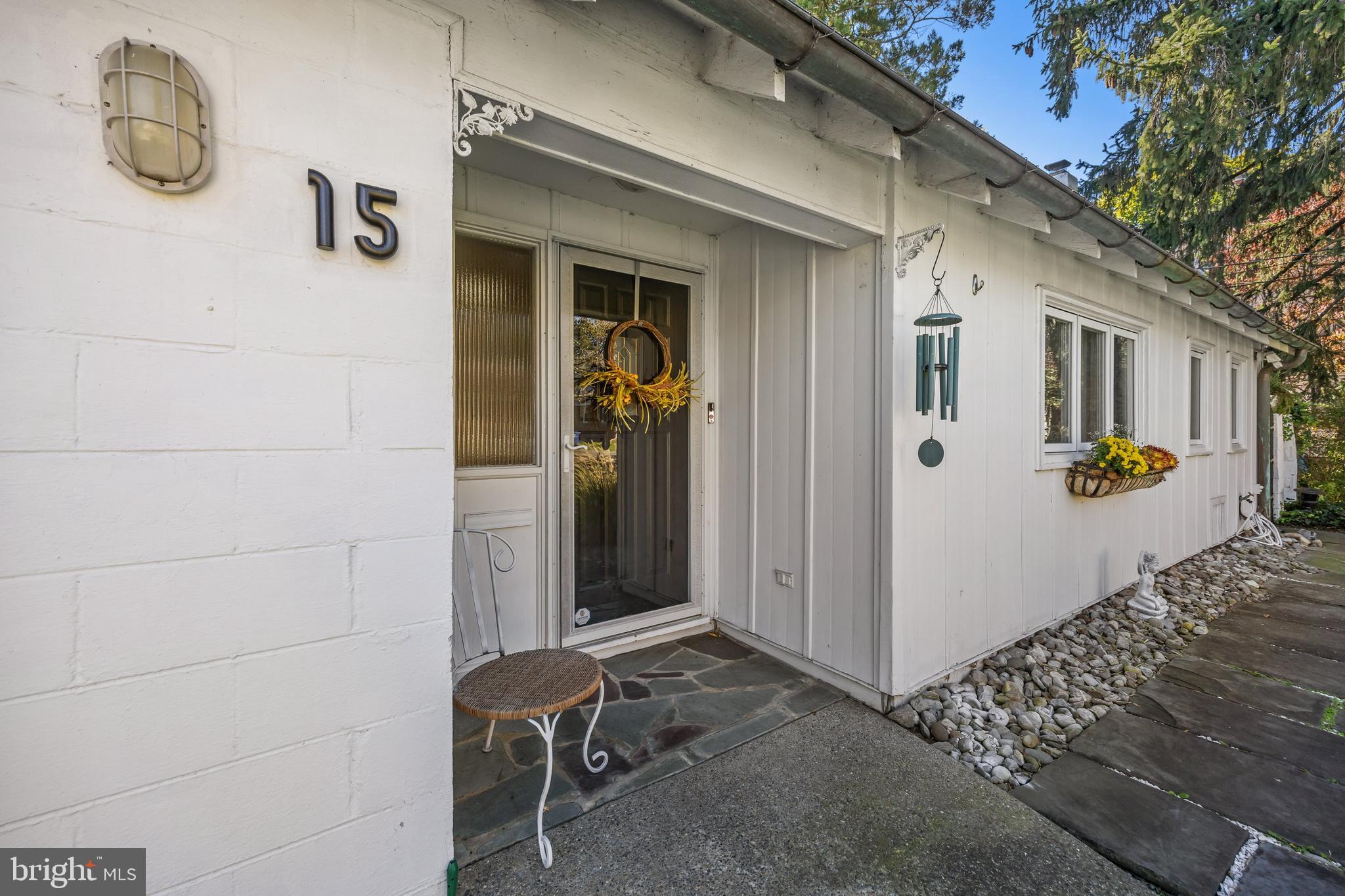 15 CARRIAGE HOUSE LANE