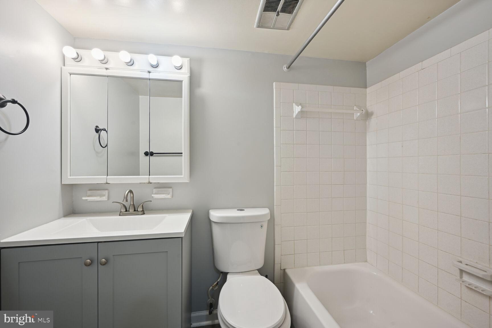 KIMBERLY PLACE - Residential