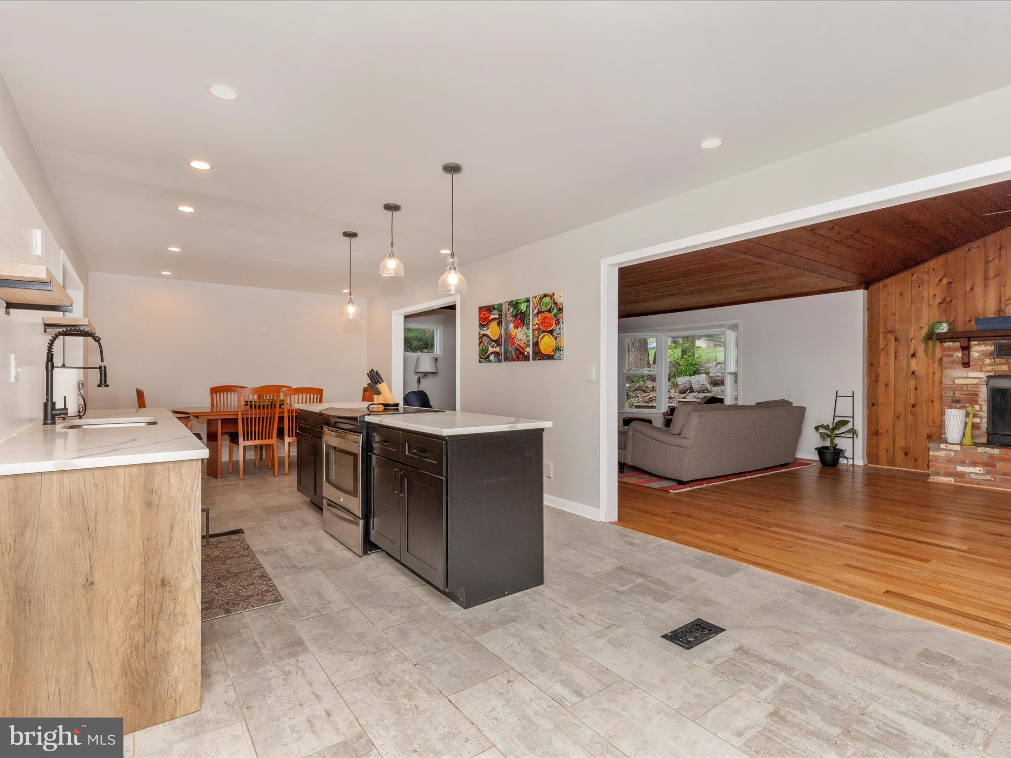 EASTVIEW - Residential