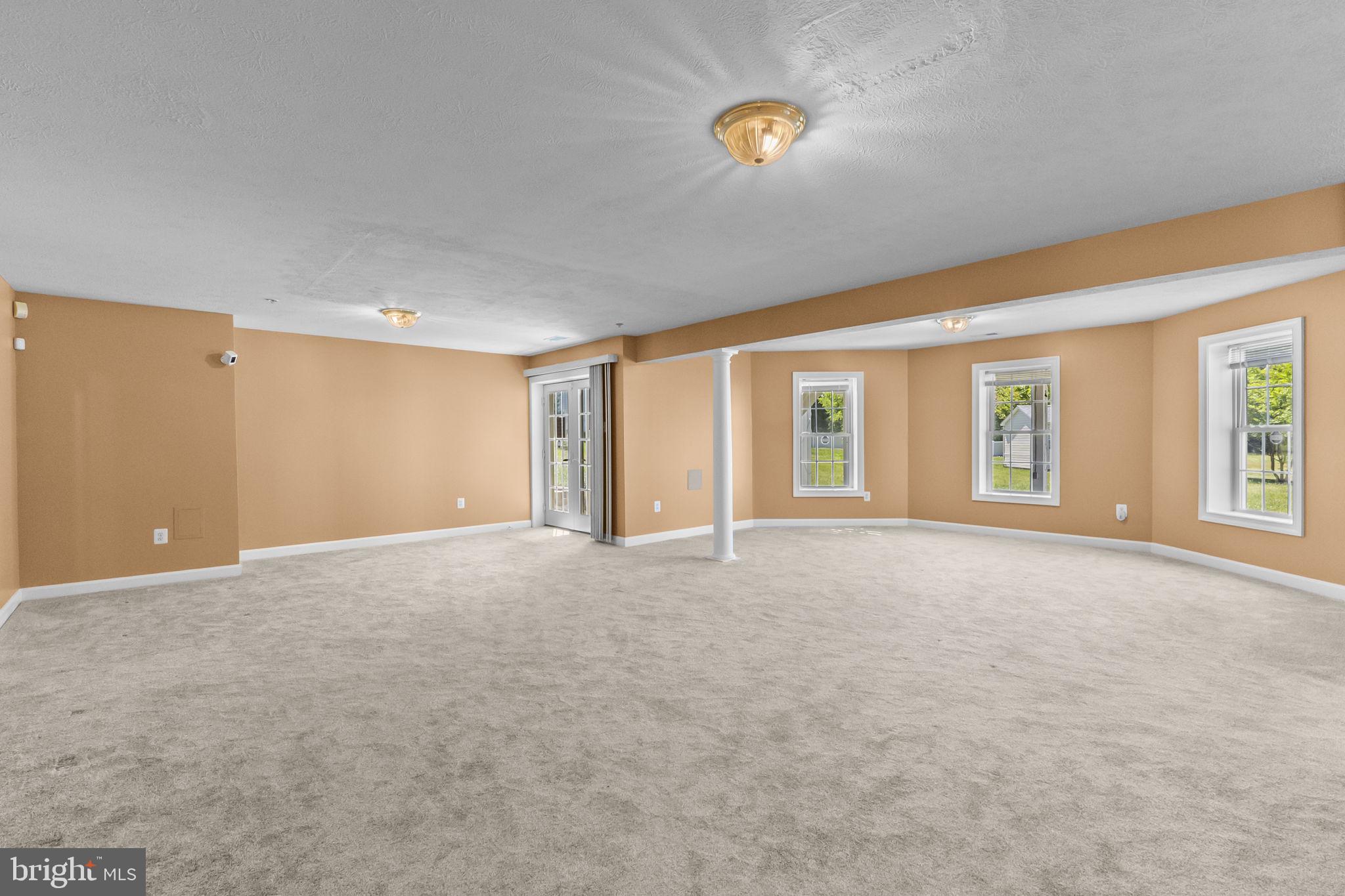 WASHINGTON OVERLOOK - Residential