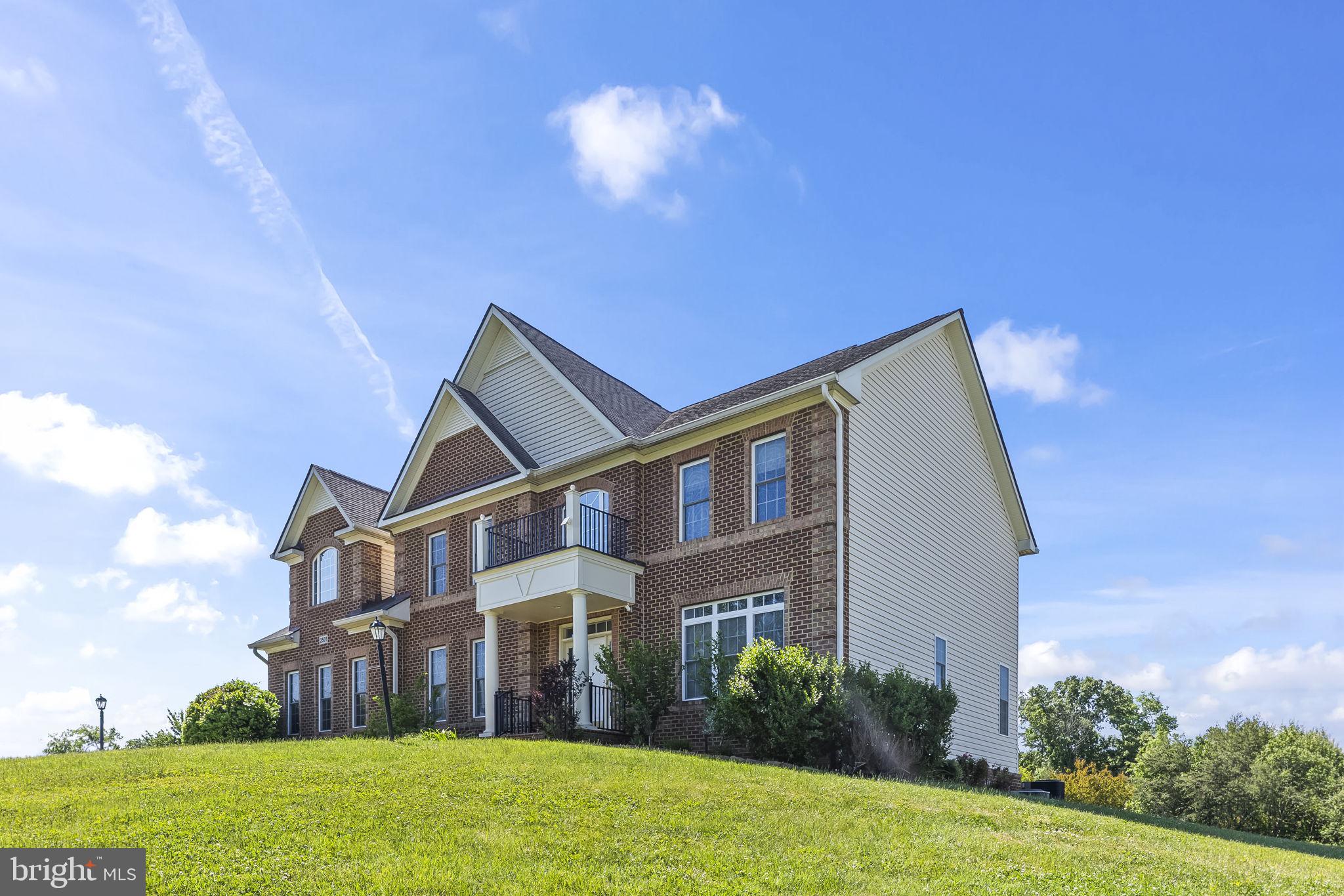 WASHINGTON OVERLOOK - Residential