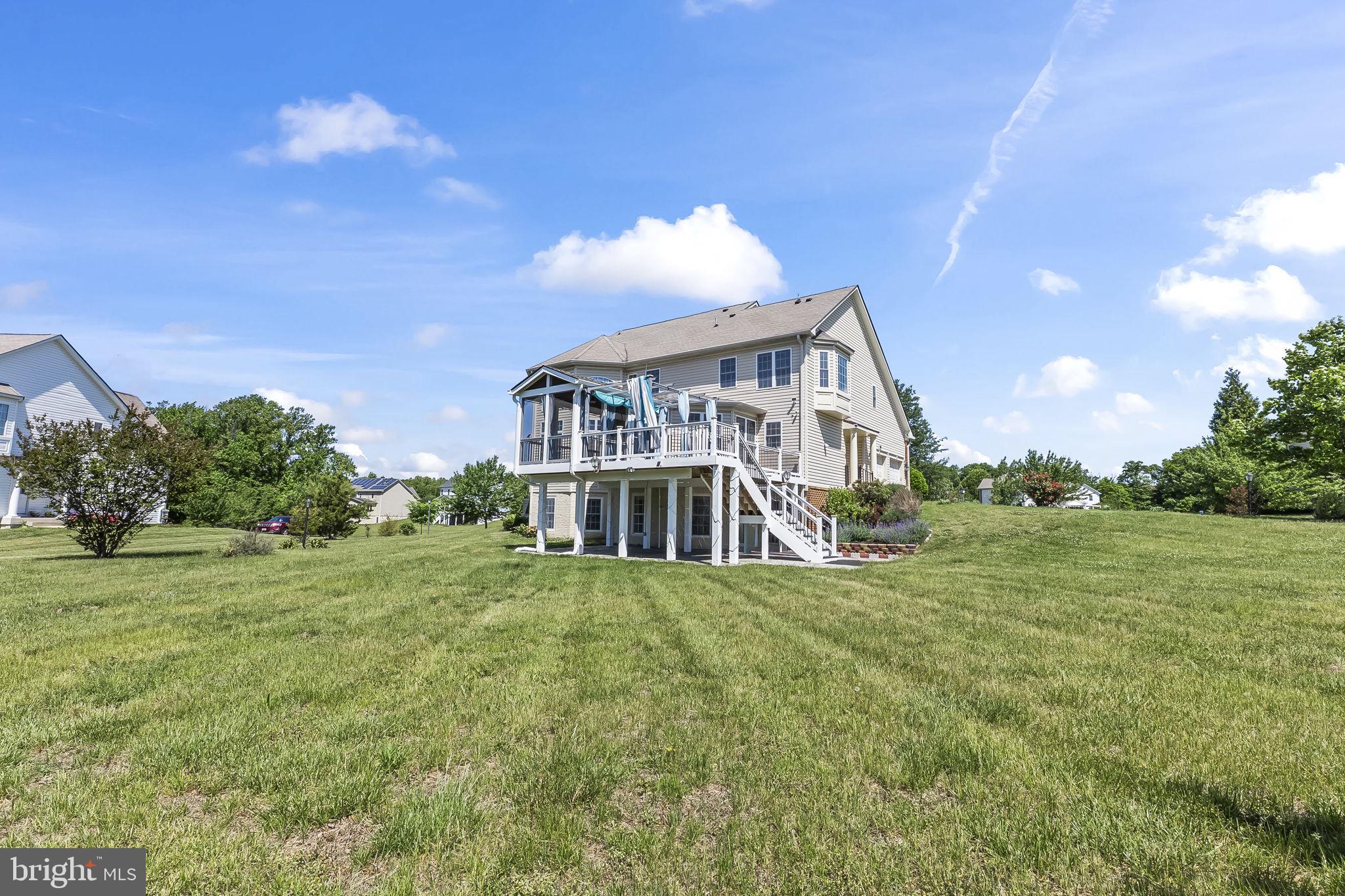WASHINGTON OVERLOOK - Residential