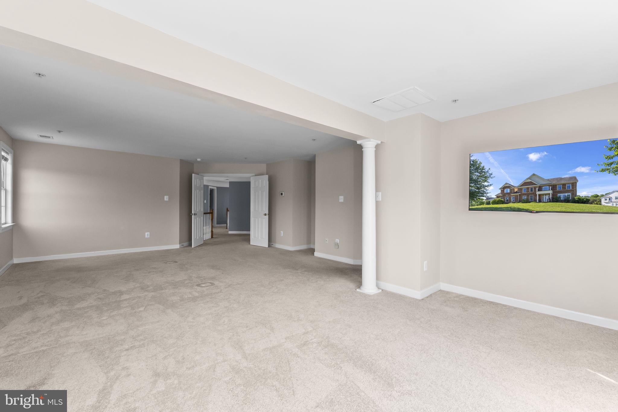WASHINGTON OVERLOOK - Residential