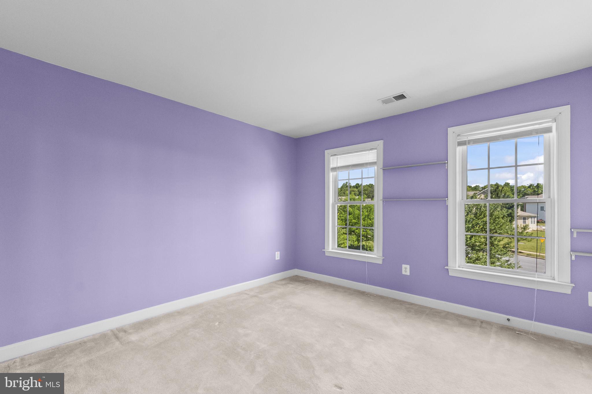 WASHINGTON OVERLOOK - Residential