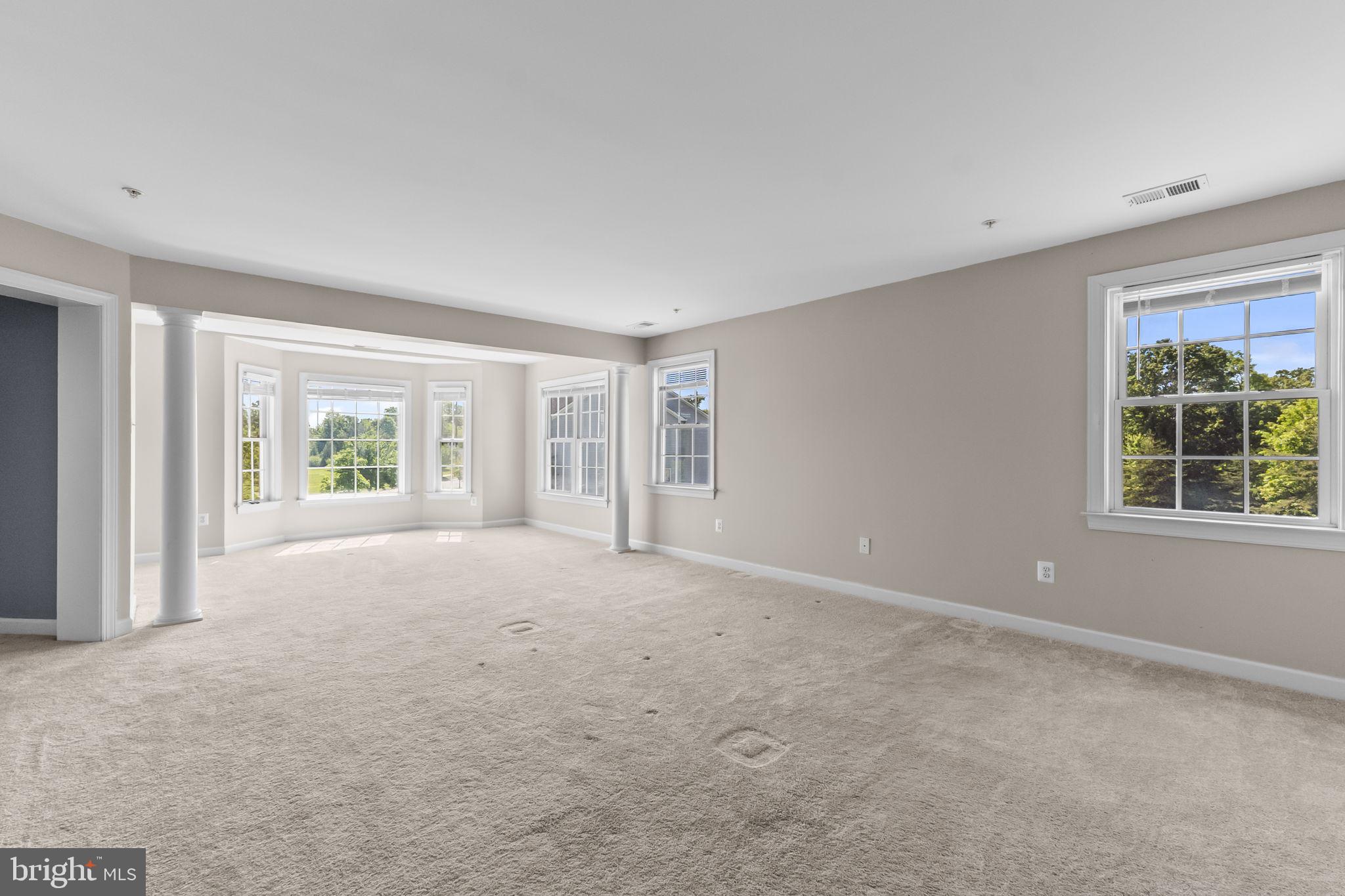 WASHINGTON OVERLOOK - Residential
