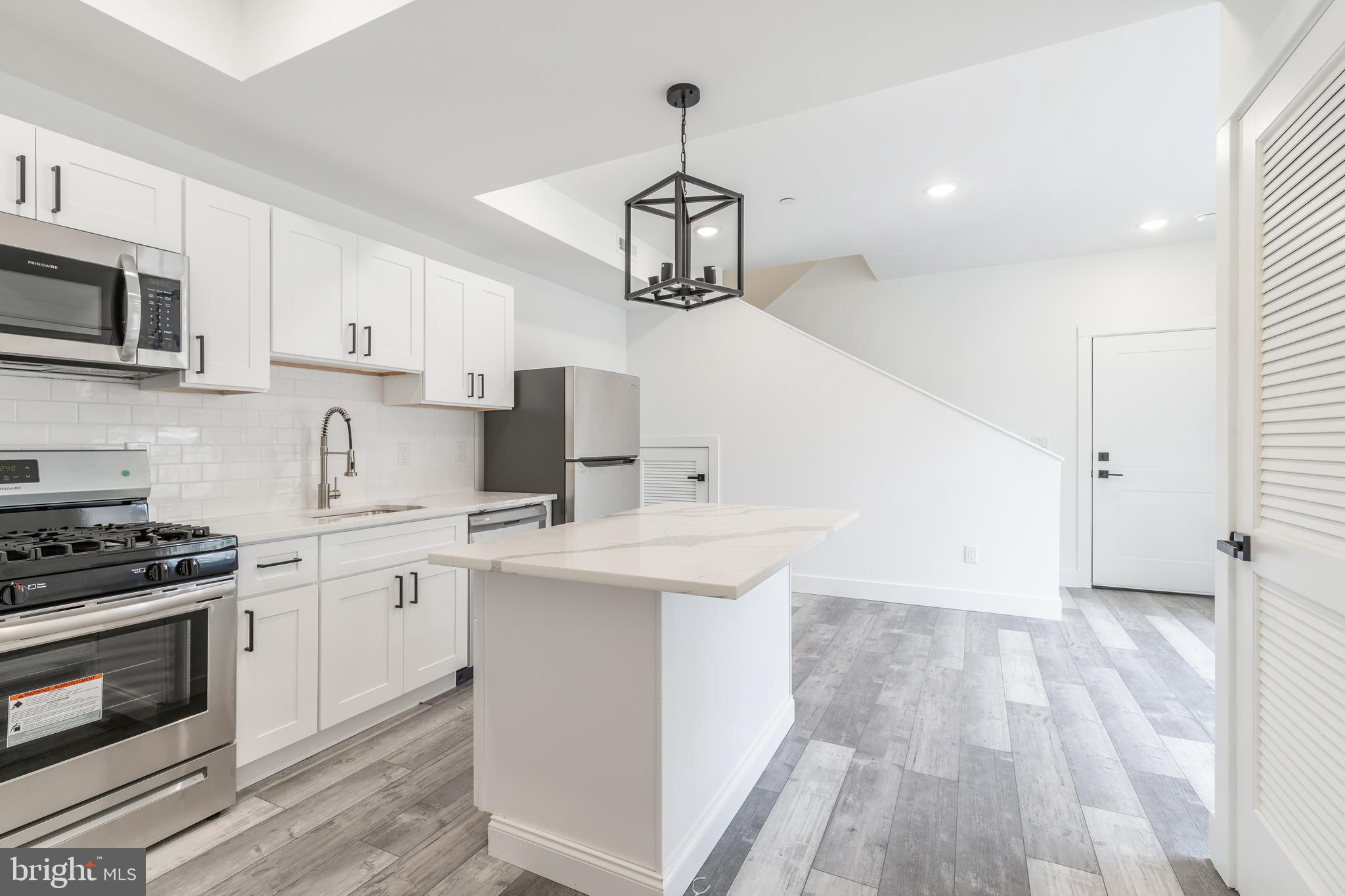 BELMONT - Residential Income