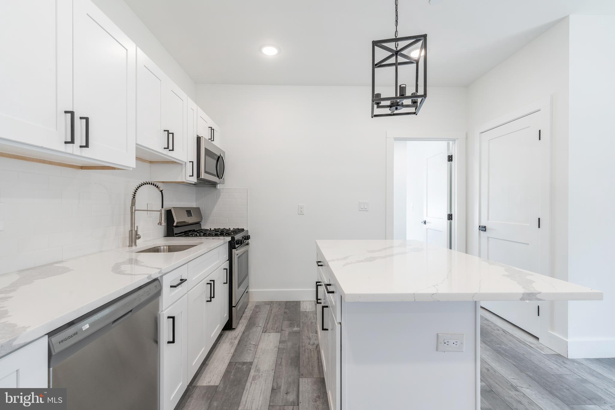 BELMONT - Residential Income