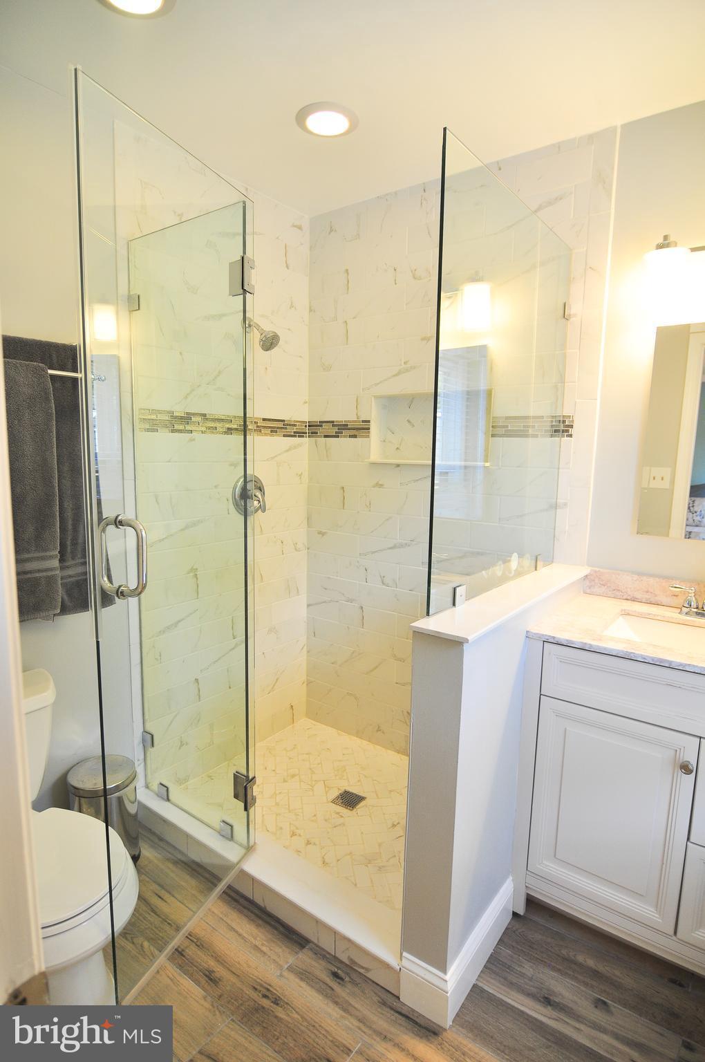 SPRING WOODS - Residential