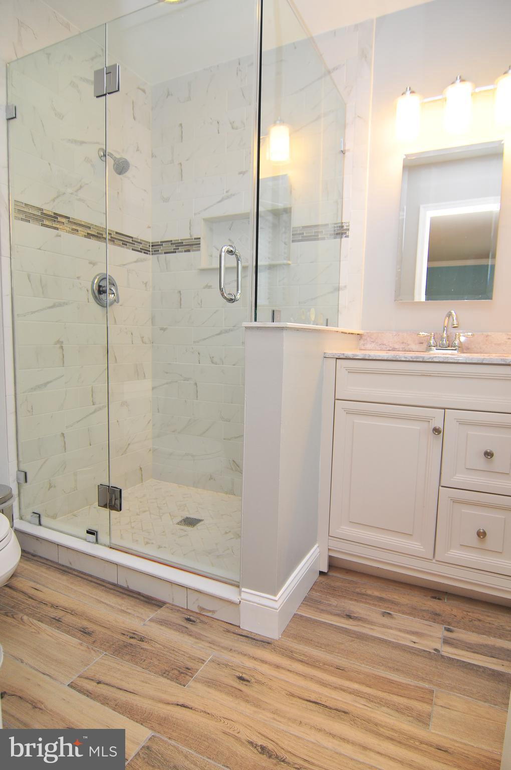 SPRING WOODS - Residential