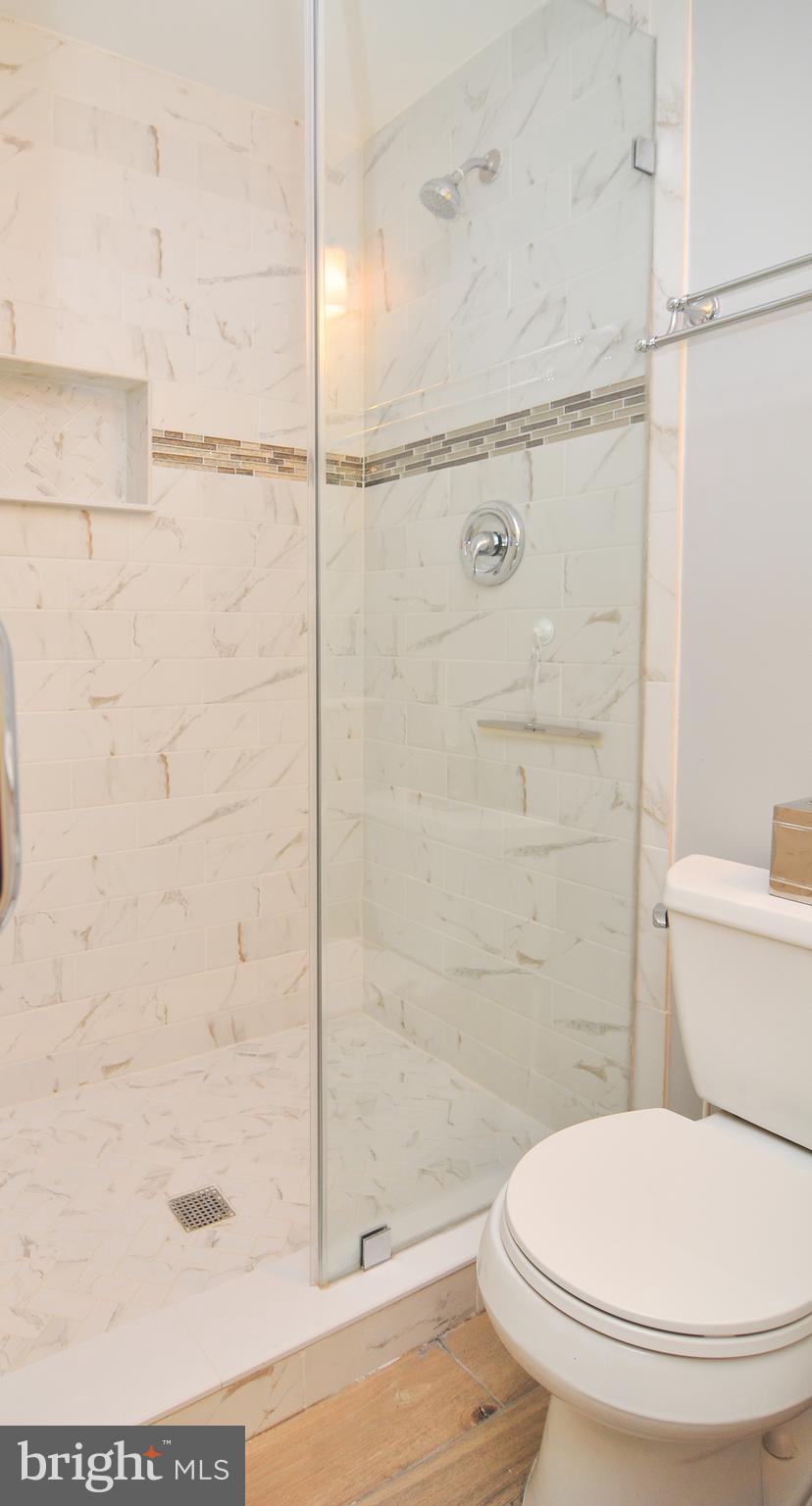 SPRING WOODS - Residential