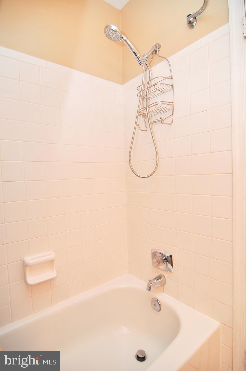 SPRING WOODS - Residential