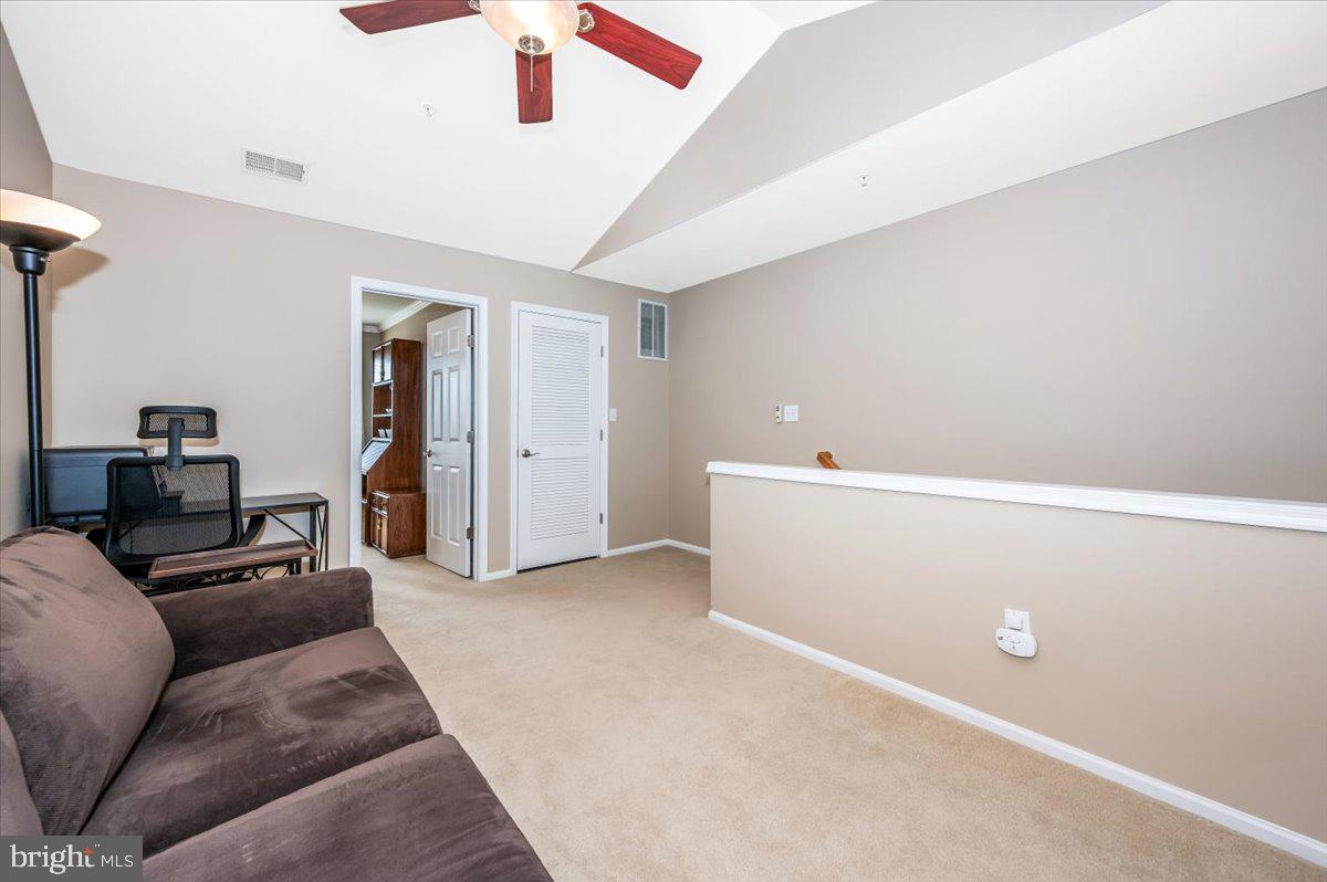 LAKELANDS - Residential