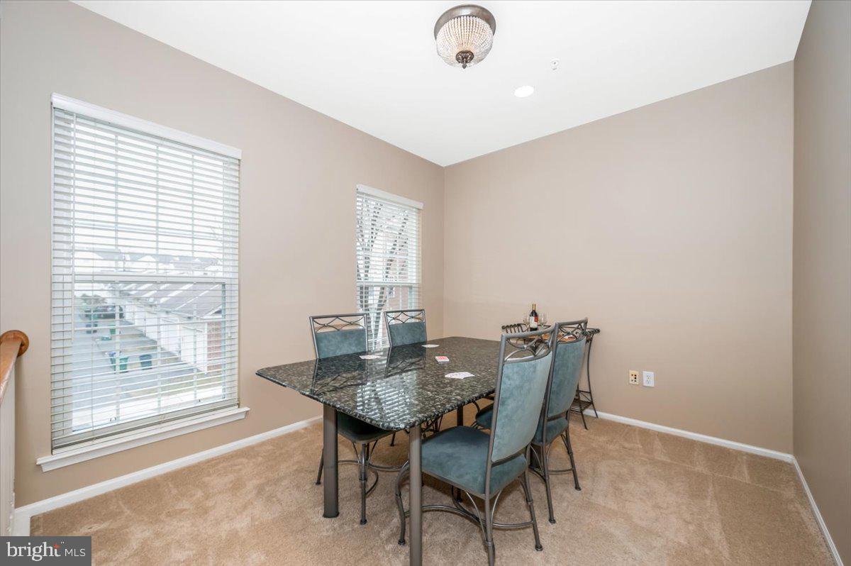 LAKELANDS - Residential