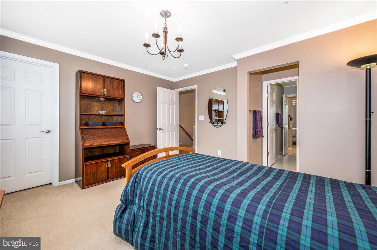 LAKELANDS - Residential