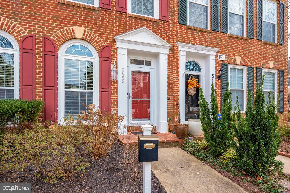 LAKELANDS - Residential