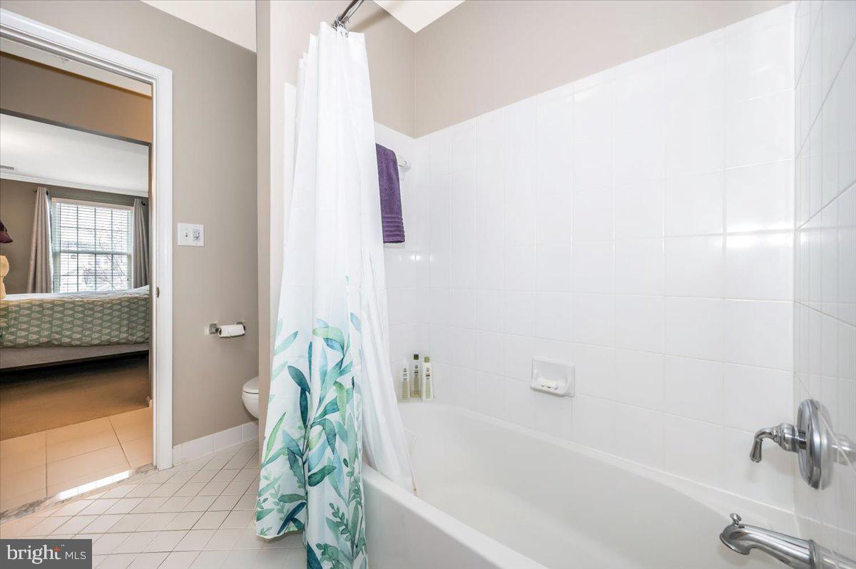 LAKELANDS - Residential