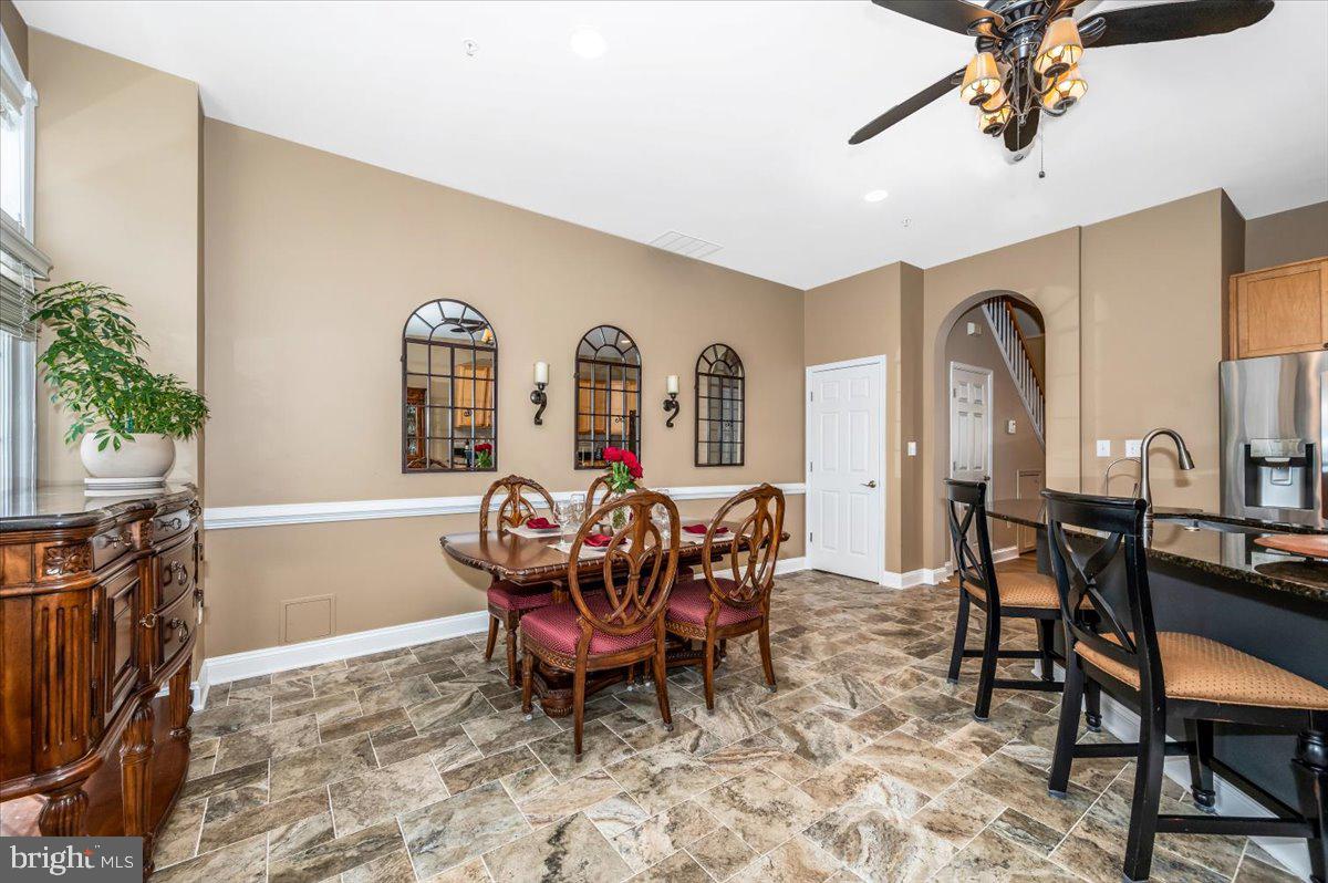 LAKELANDS - Residential