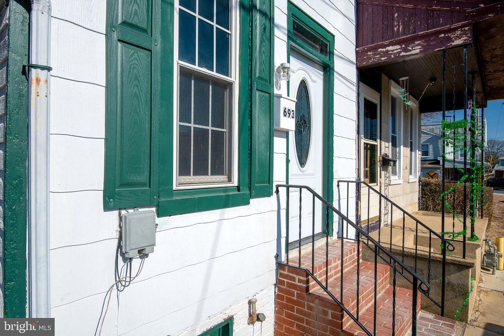 Photo of 693 CHERRY ST, COLUMBIA, PA 17512 (MLS # PALA2030450)