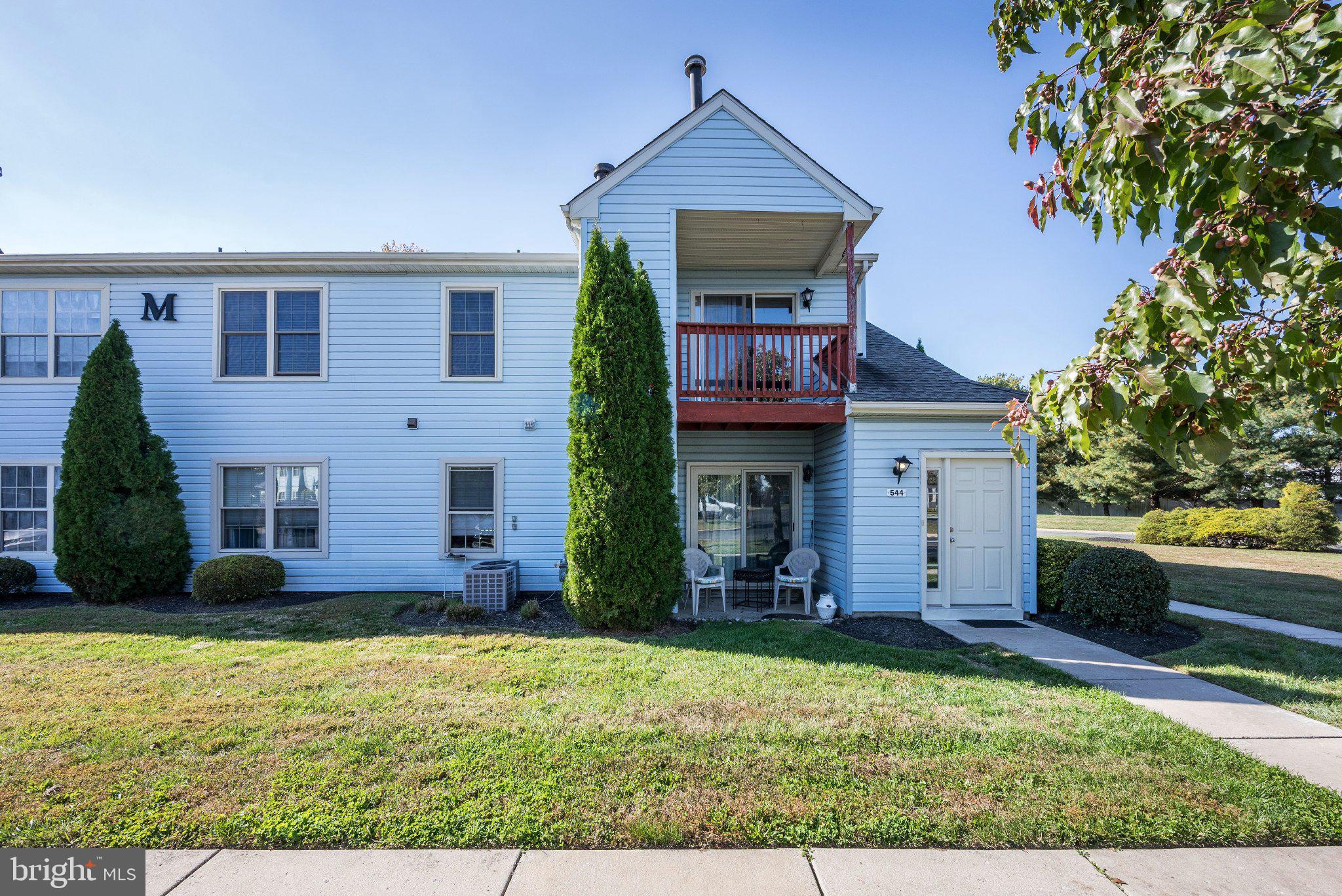 544 CASCADE COURT