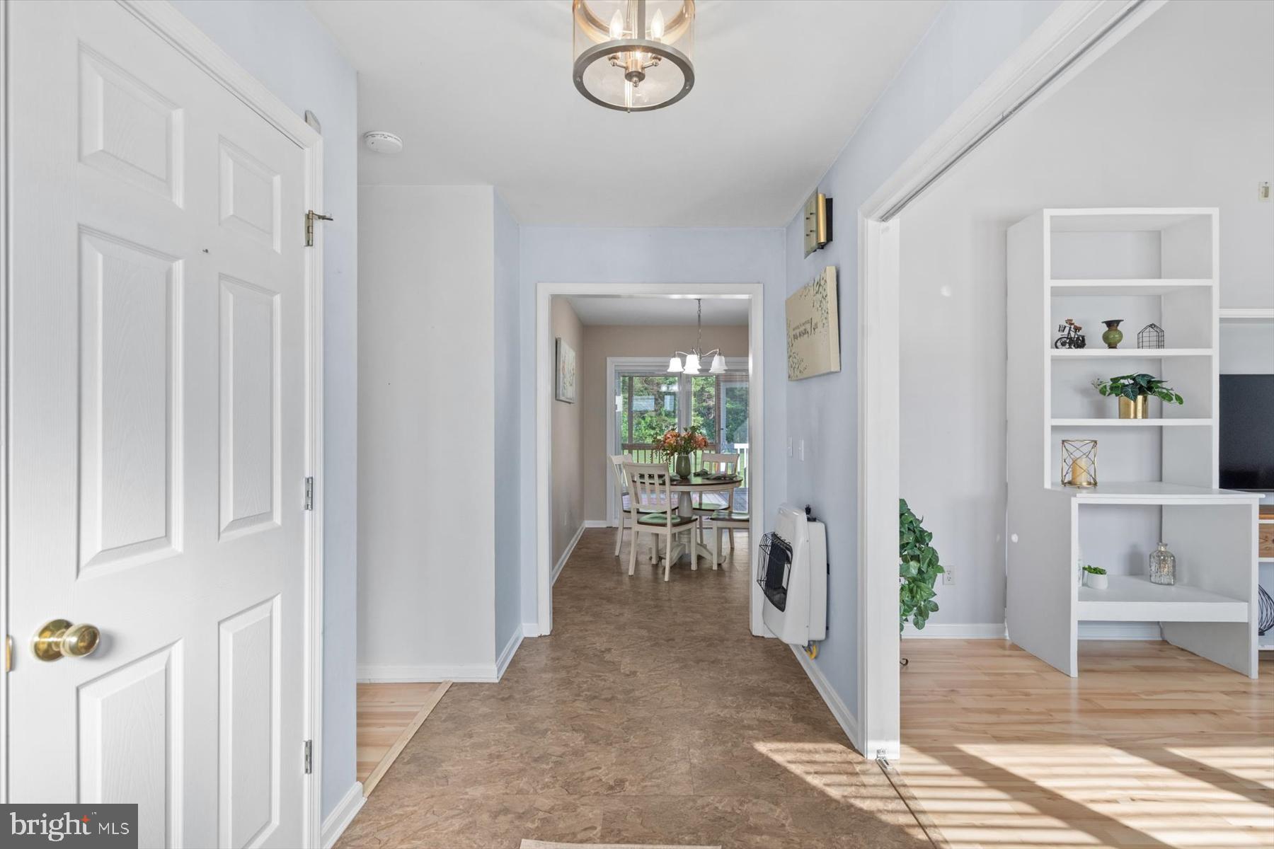 807 BROOKMEADE COURT