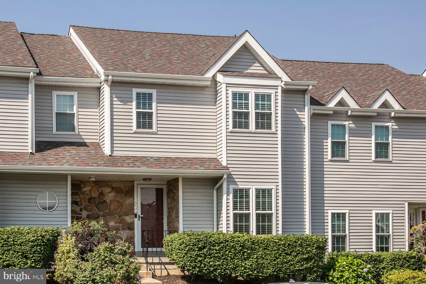 205 TUPELO GROVE