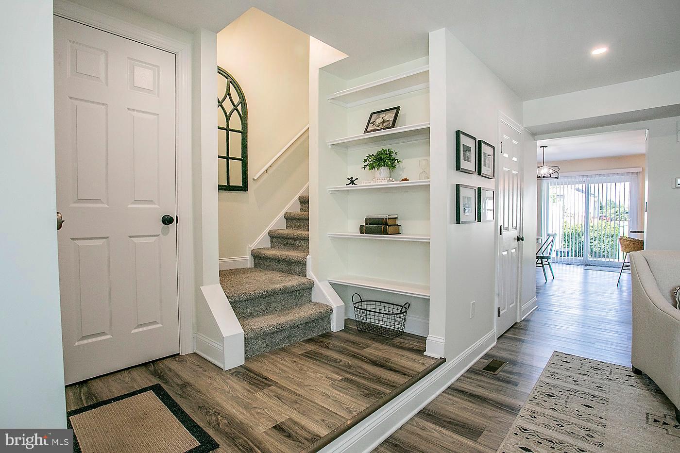 205 TUPELO GROVE