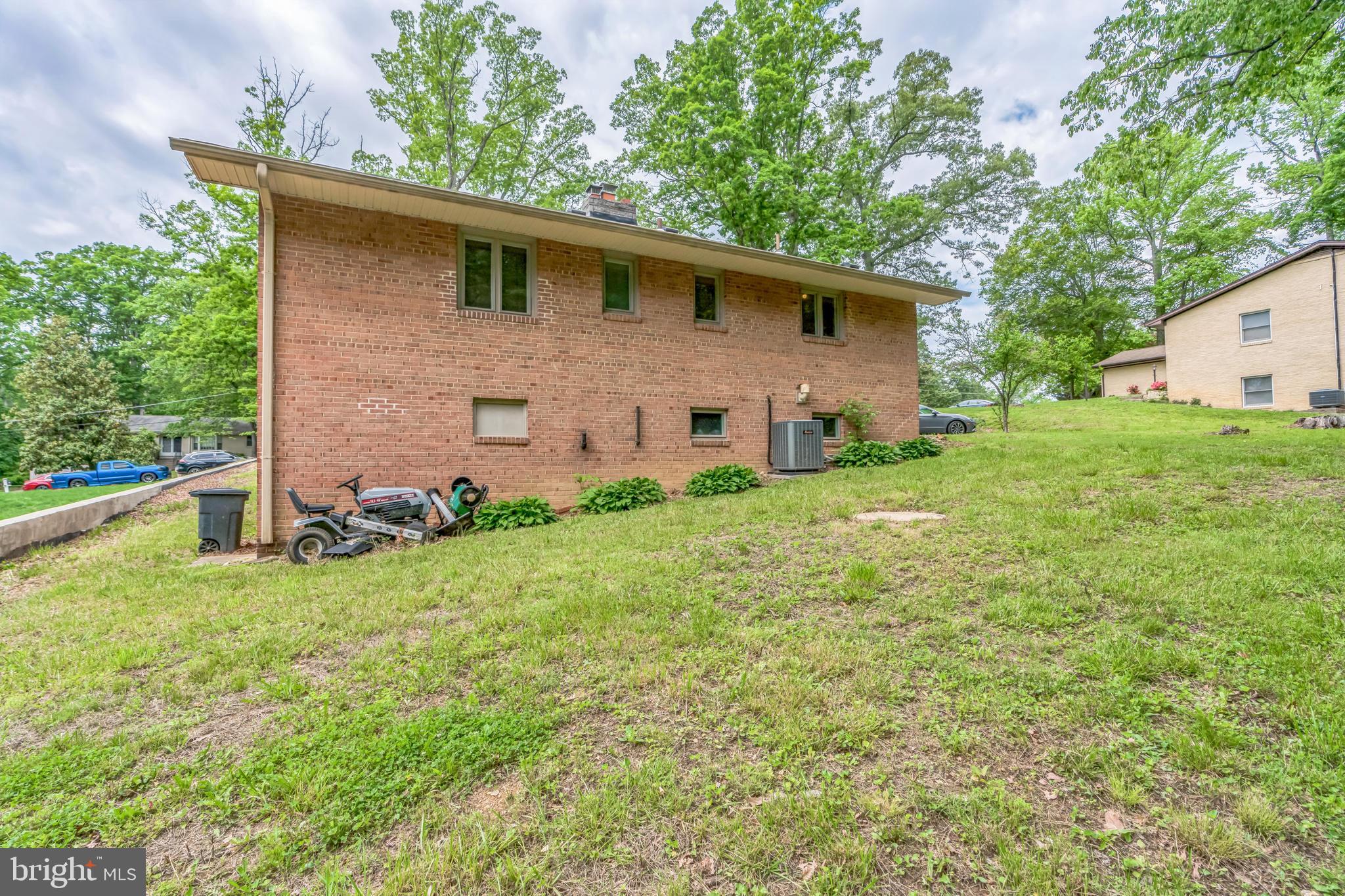 12508 PARKER LANE