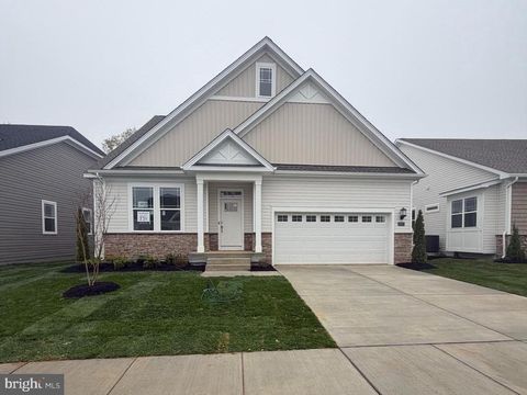 Homes For Sale - 10071 Shenandoah Lane<br/> WHITE PLAINS, MD 20695