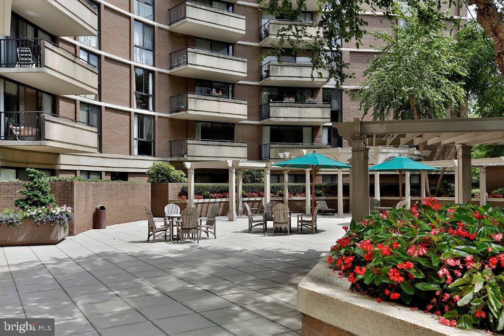 FRIENDSHIP HEIGHTS - Residential Lease