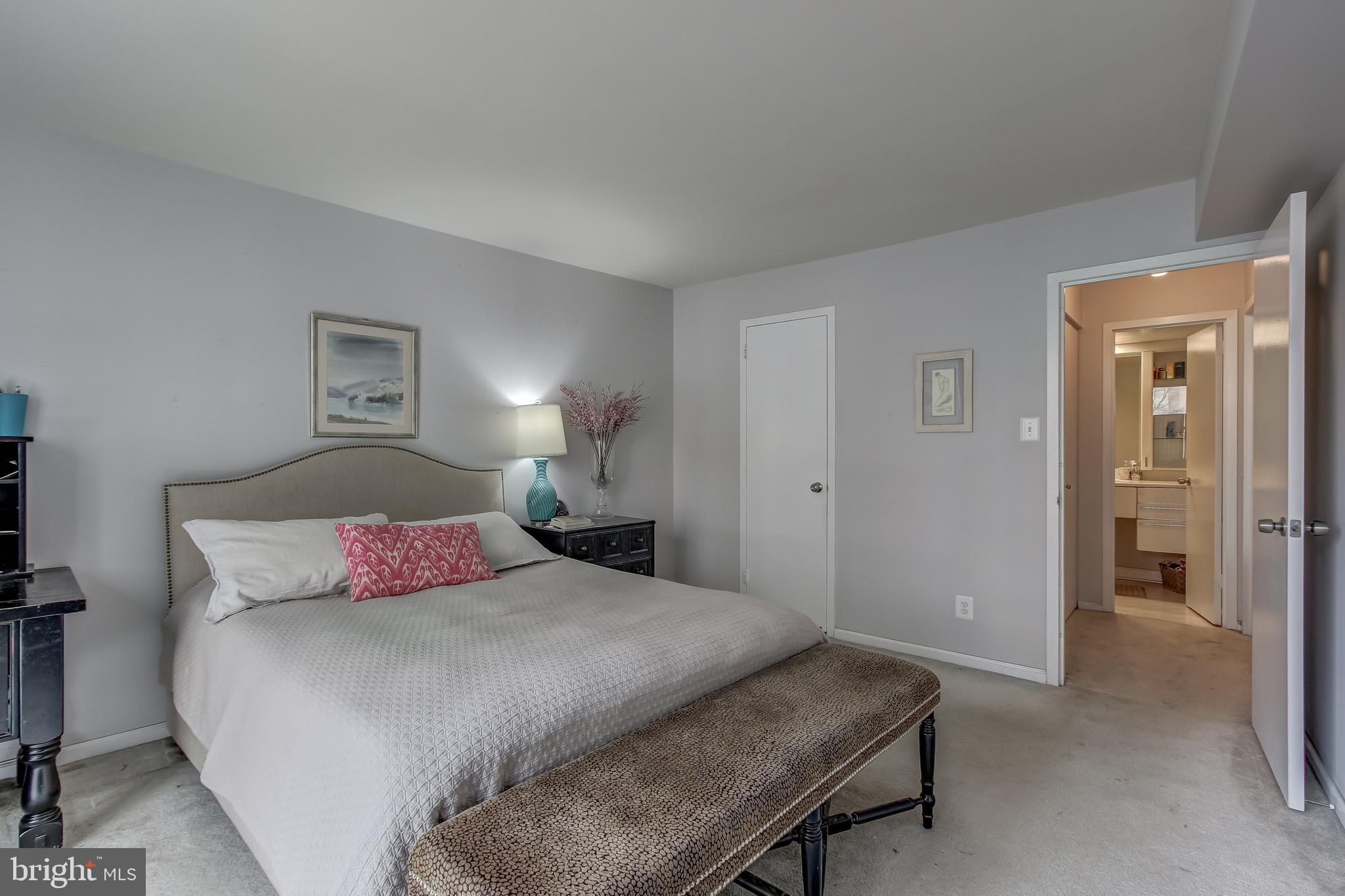 FRIENDSHIP HEIGHTS - Residential Lease