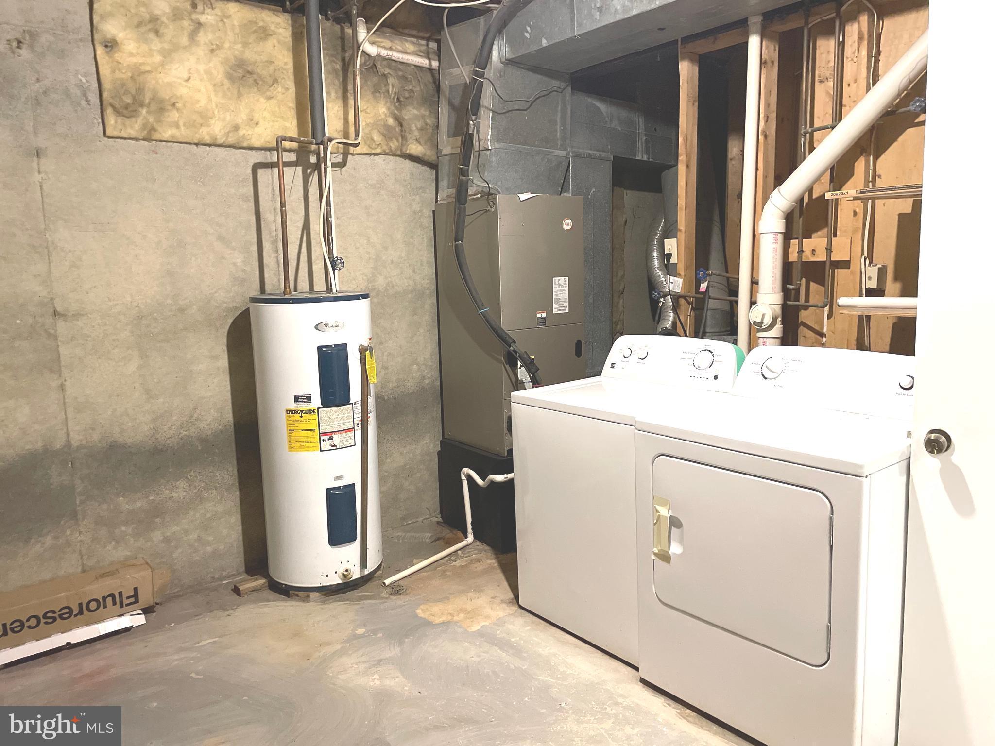 COLONY PARK - Residential