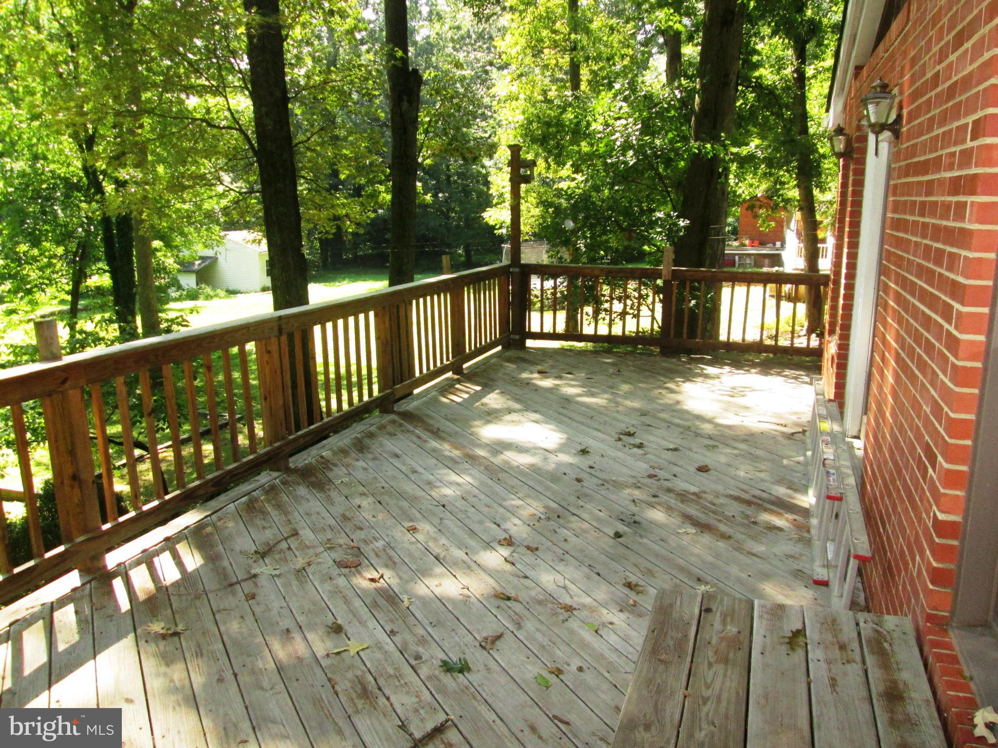 LINCOLNIA PARK - Residential Lease