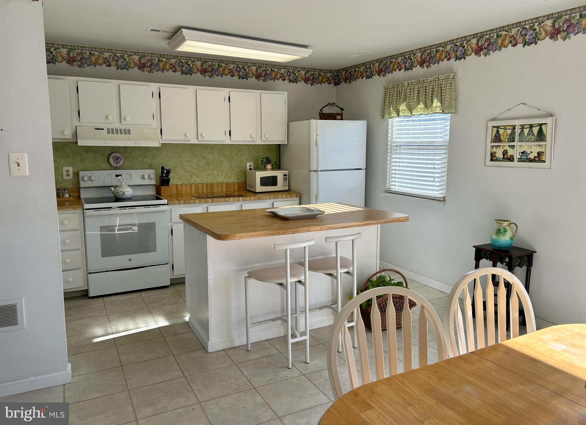 LAFAYETTE HILL - Residential