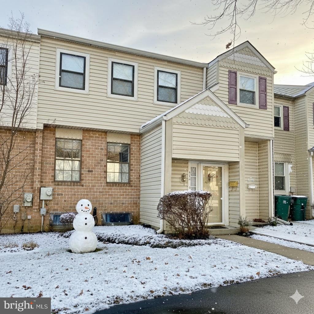 LAFAYETTE HILL - Residential