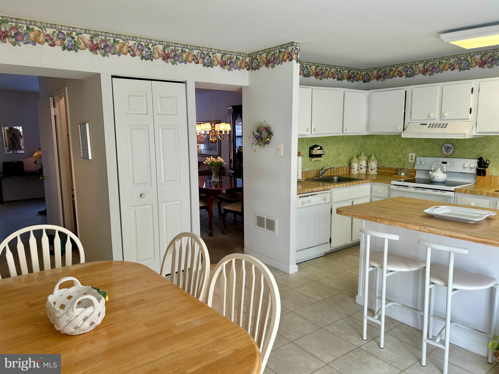 LAFAYETTE HILL - Residential