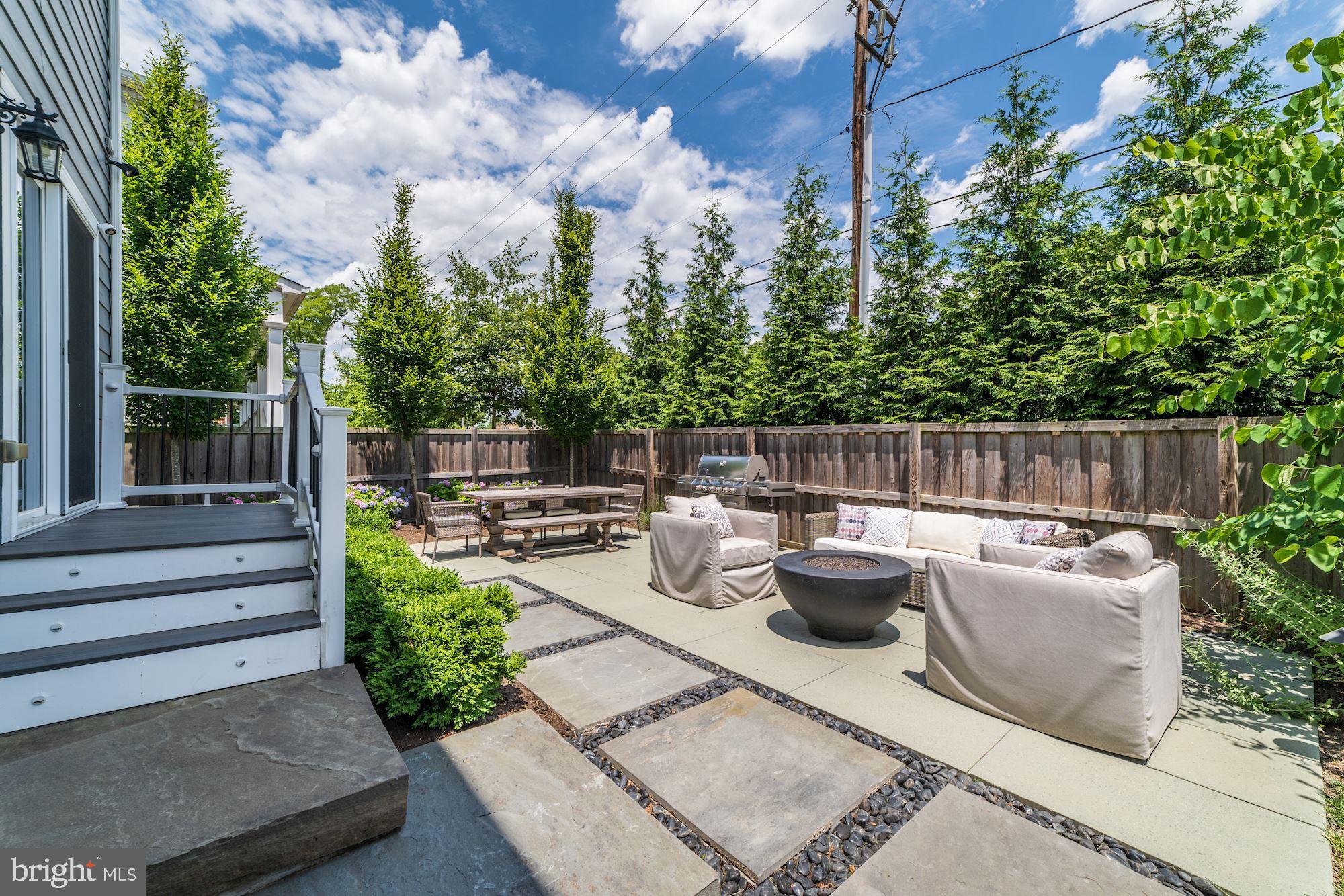 LYON PARK - Residential