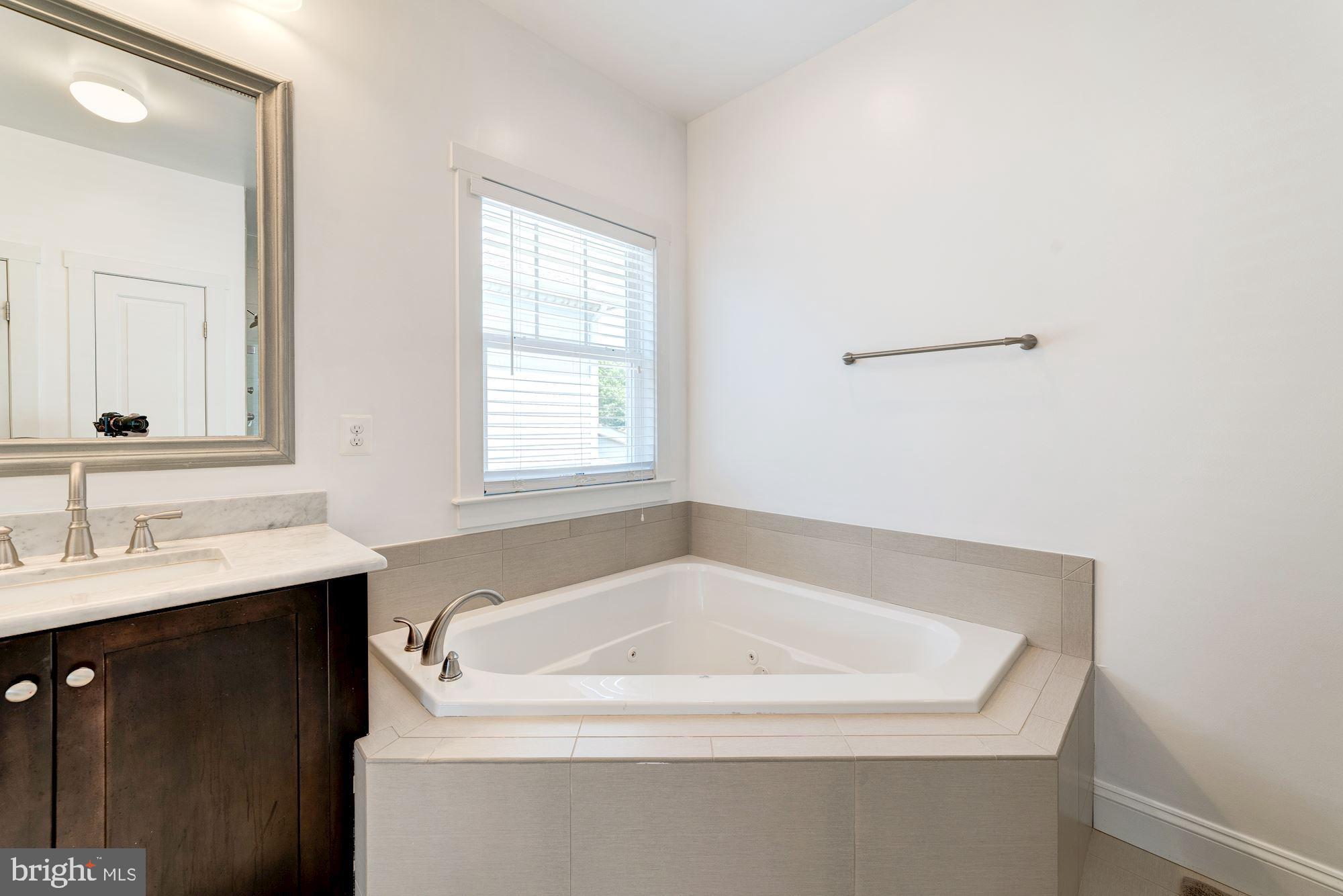 LYON PARK - Residential