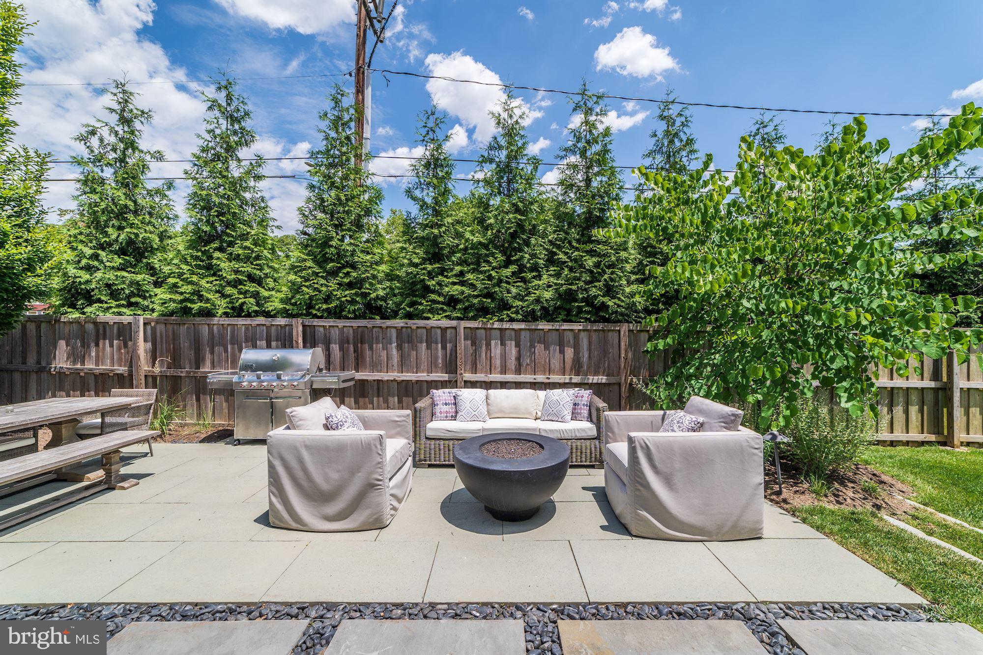 LYON PARK - Residential